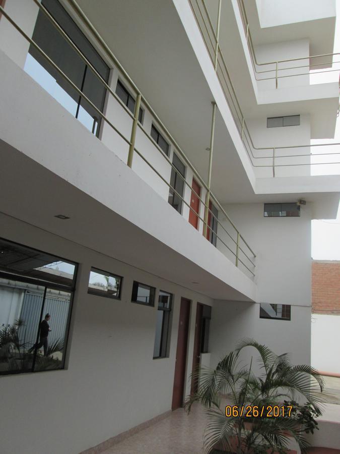 Hostal Caprichos Huacho Luaran gambar