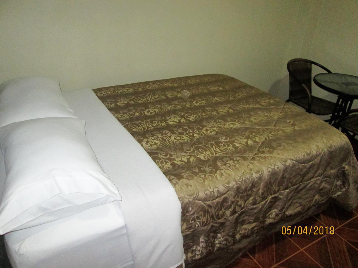 Hostal Caprichos Huacho Luaran gambar