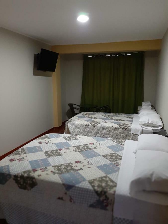 Hostal Caprichos Huacho Luaran gambar